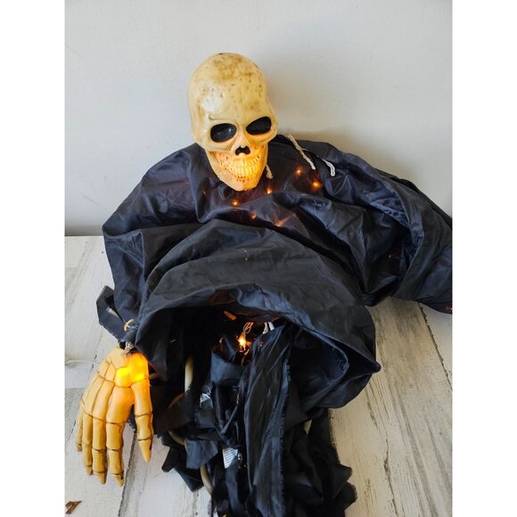 Skeleton blow mold chains prisoner AS IS Halloween prop - Picture 9 of 9